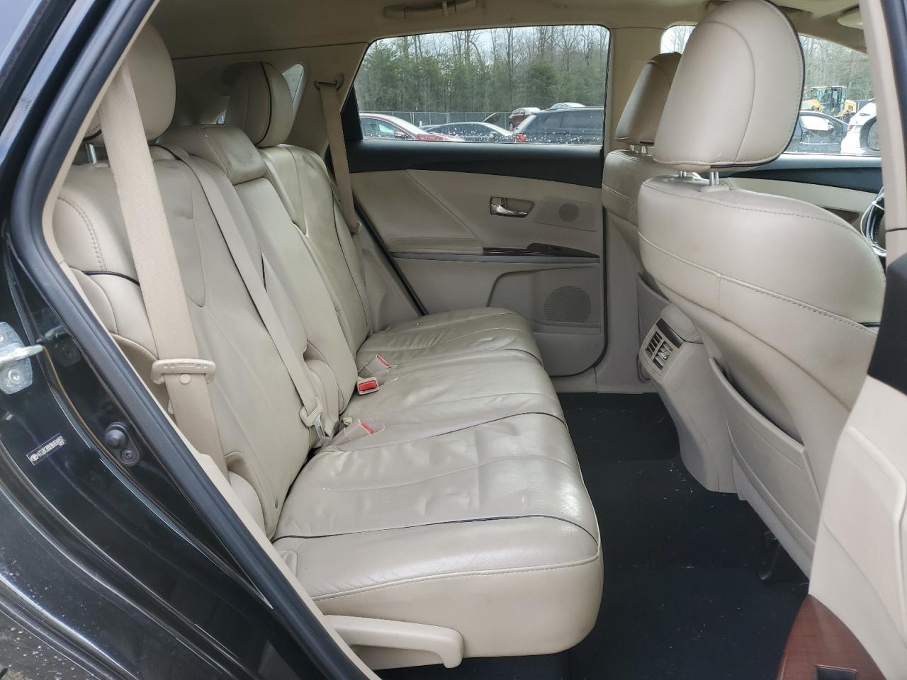 2011 Toyota Venza - Image 11