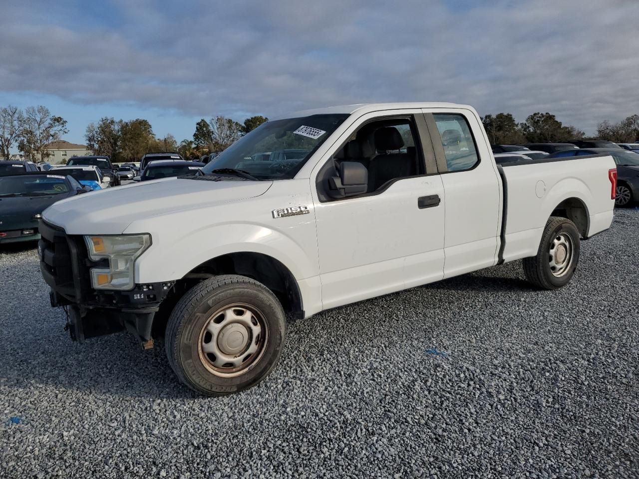 VIN 1FTEX1C8XGFB45224 2016 FORD F-150 no.1