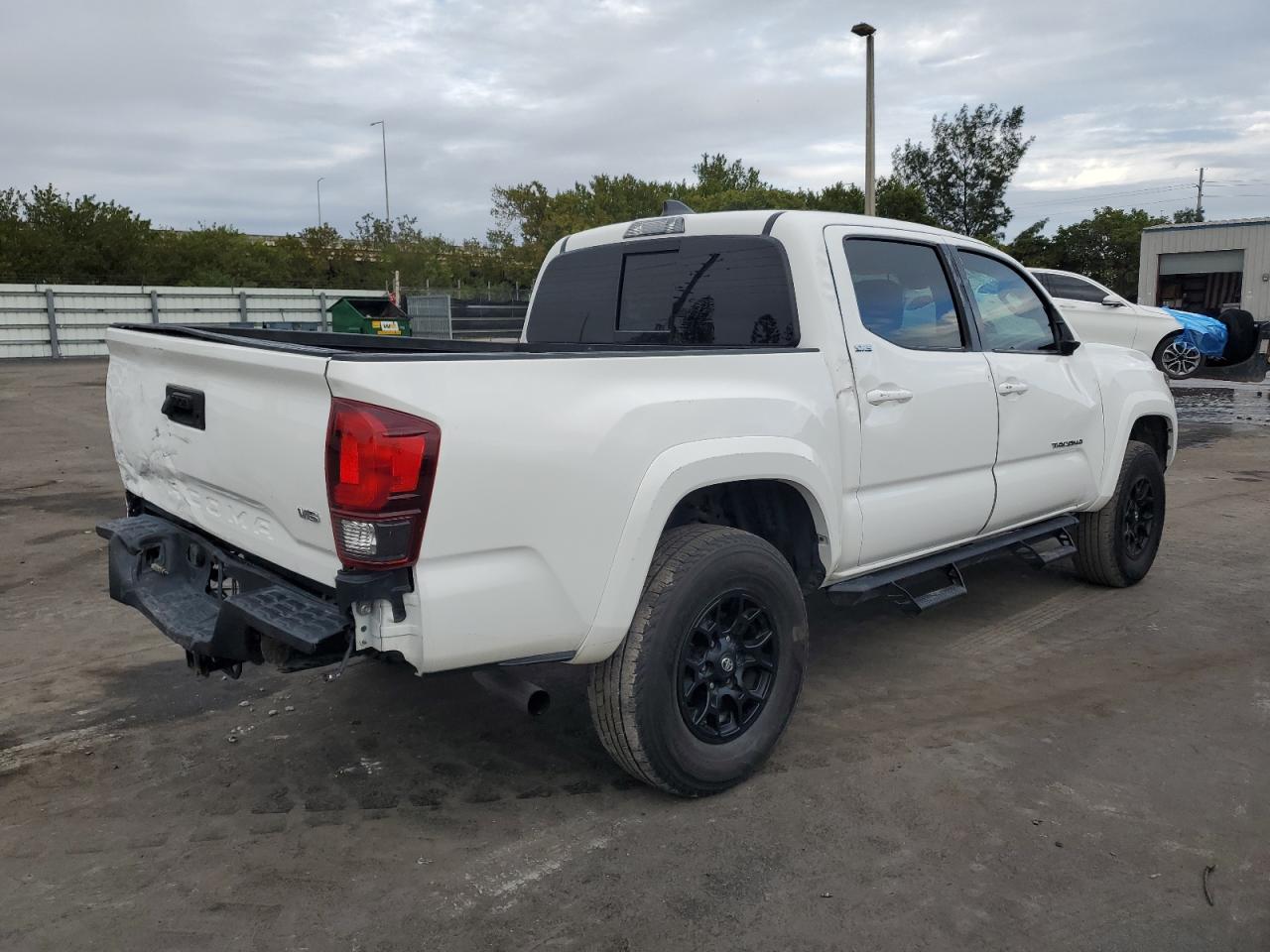 2022 Toyota Tacoma - Image 3