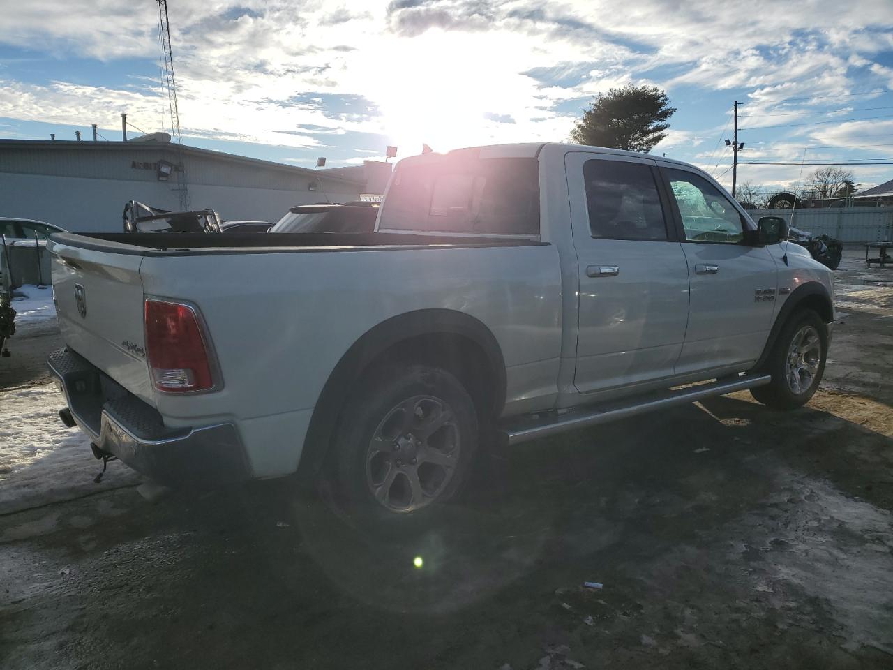 2018 RAM 1500 - Image 3