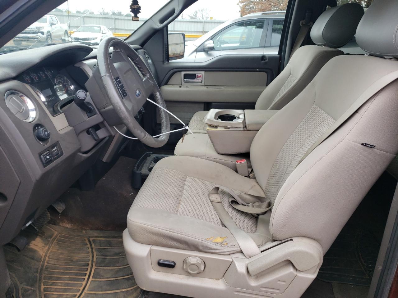 2010 Ford F-150 - Image 7