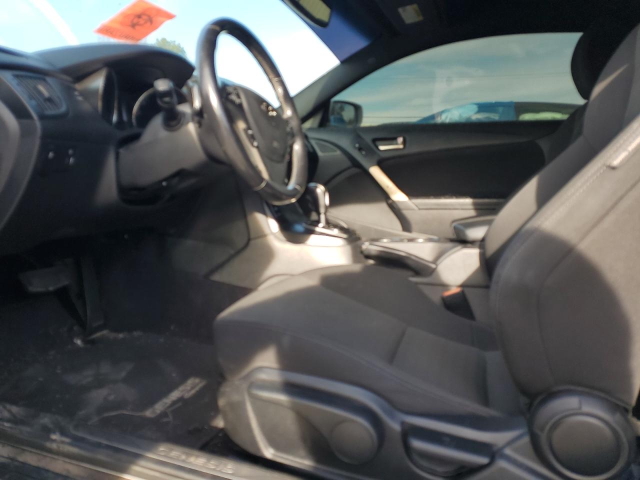 2014 Hyundai Genesis - Image 7