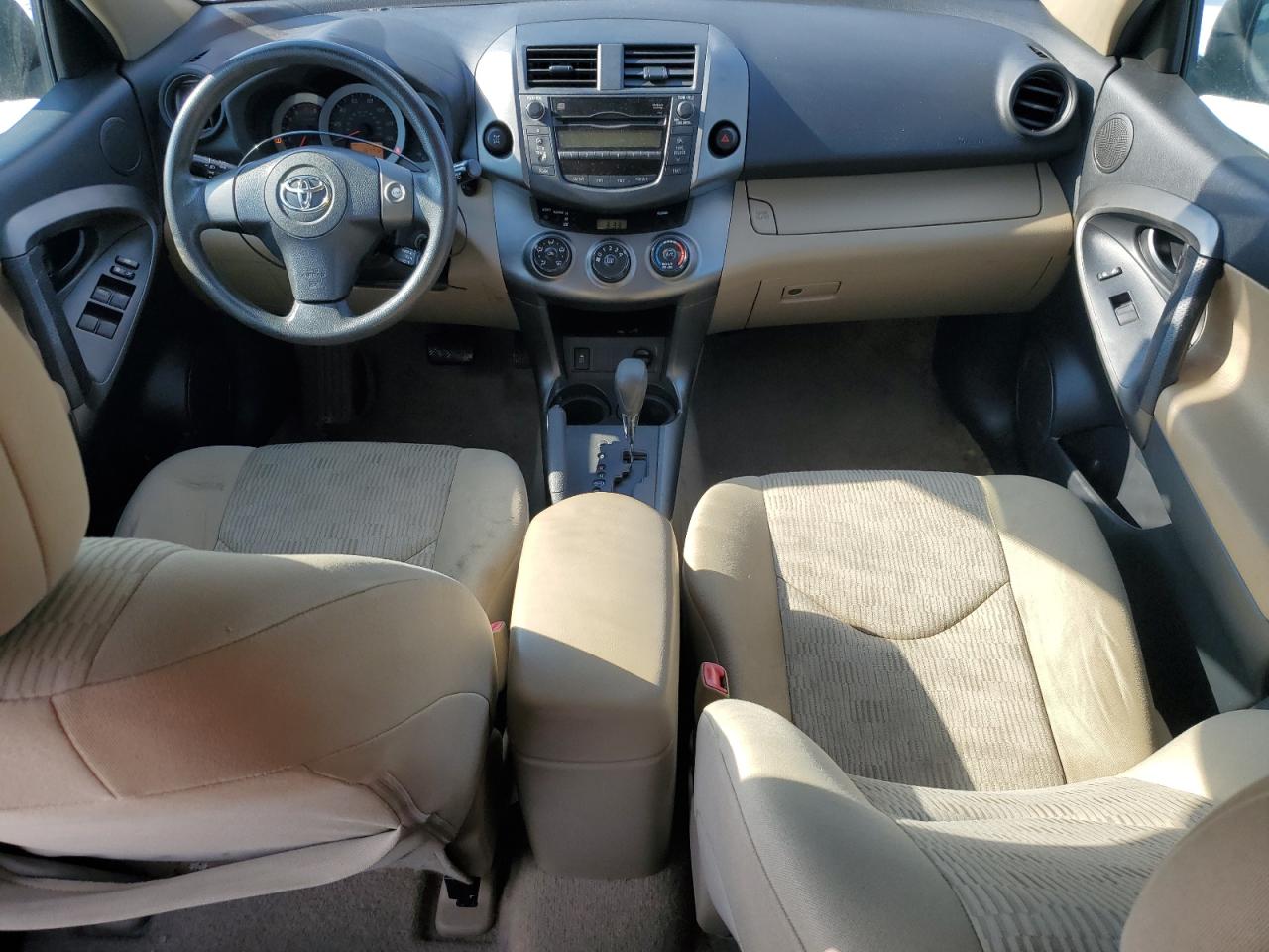 2011 Toyota RAV 4 - Image 8