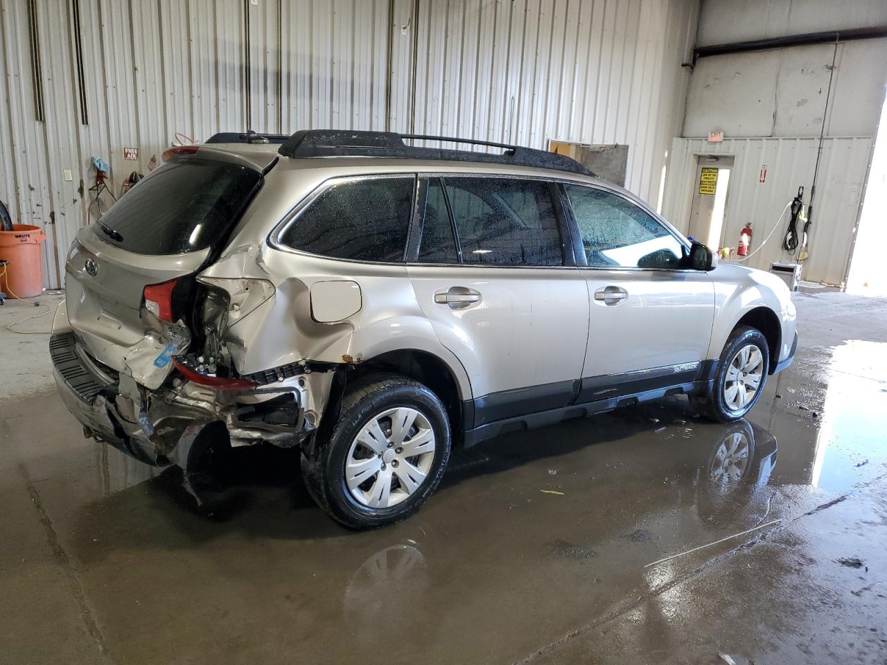 2014 Subaru Outback - Image 3