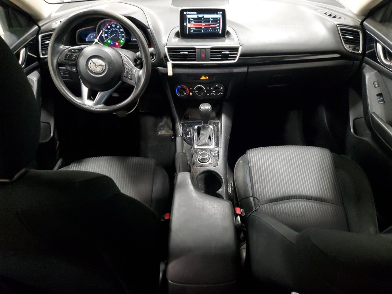 2016 Mazda 3 - Image 8
