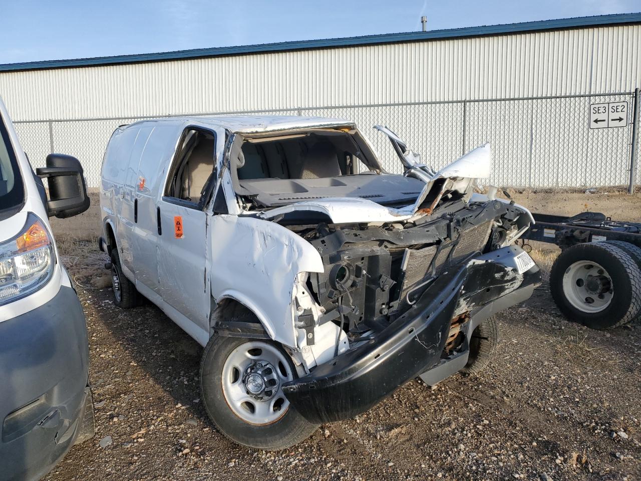 2015 Chevrolet Express - Image 4