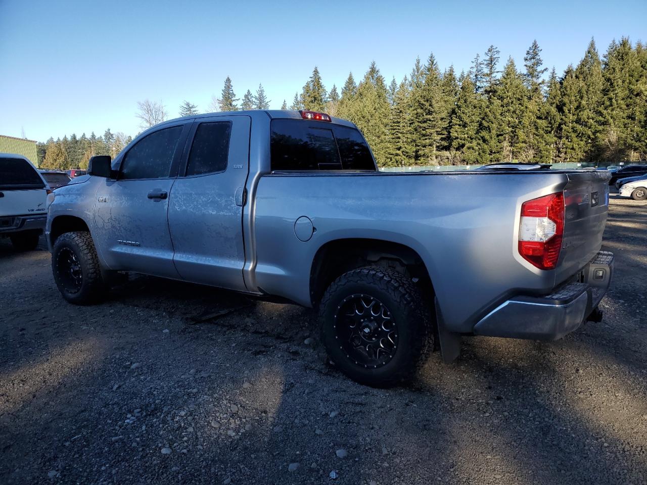 2015 Toyota Tundra - Image 2