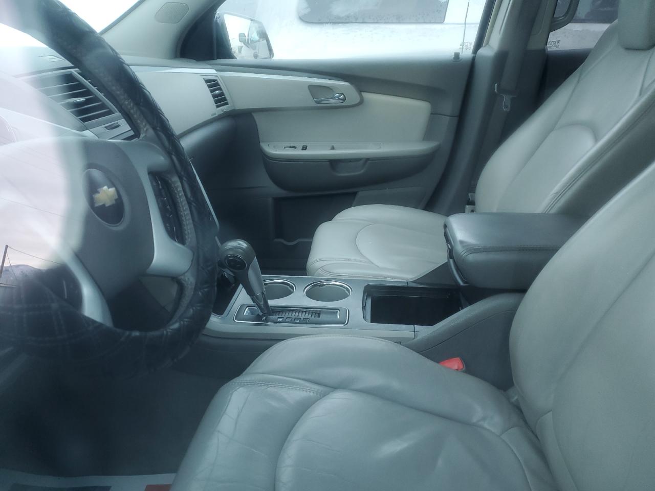 2009 Chevrolet Traverse - Image 7