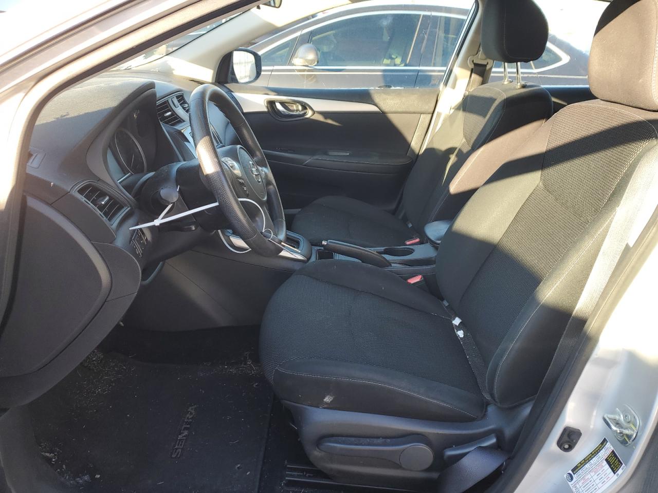 2019 Nissan Sentra - Image 7