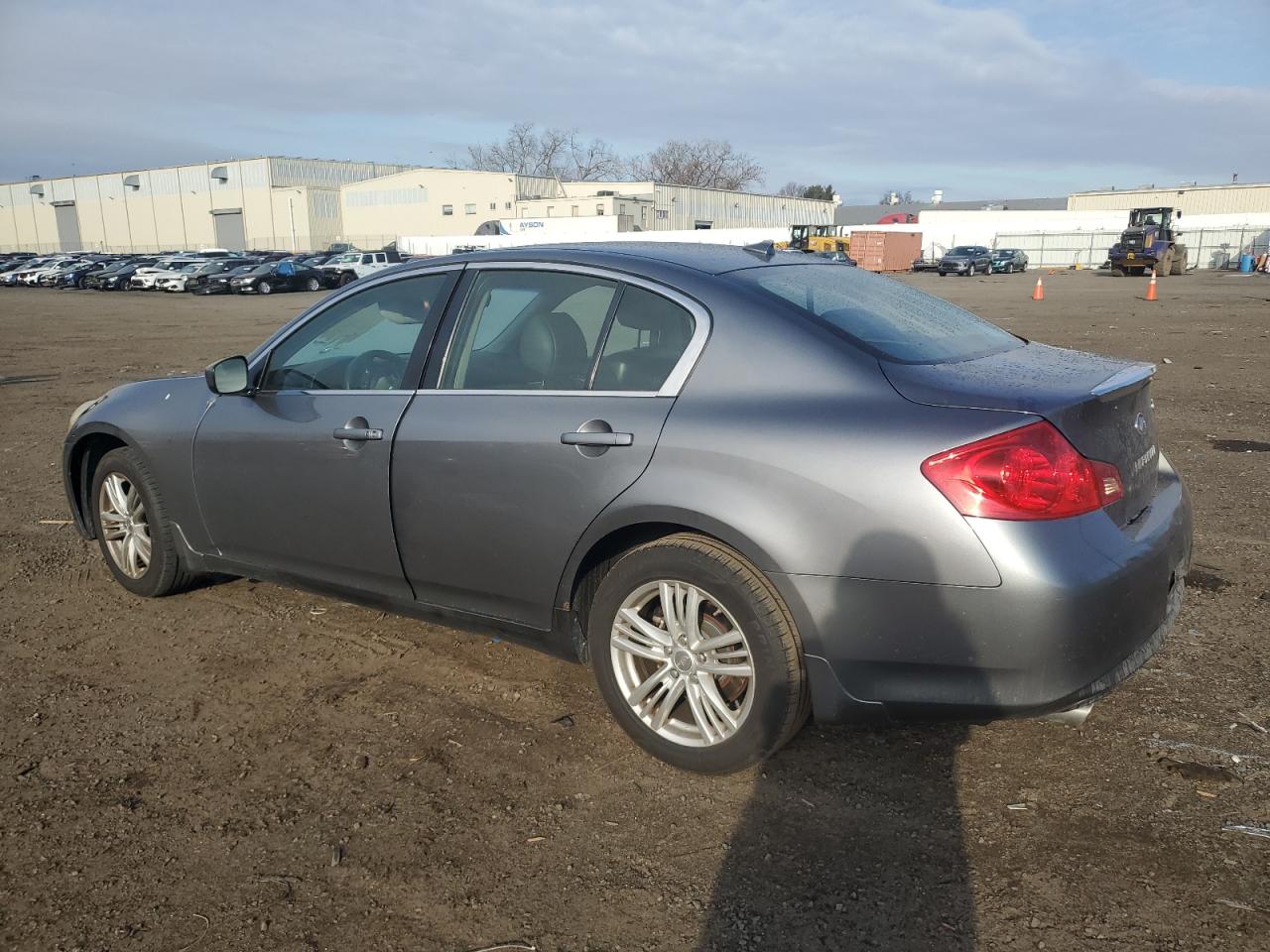 2011 Infiniti G - Image 2