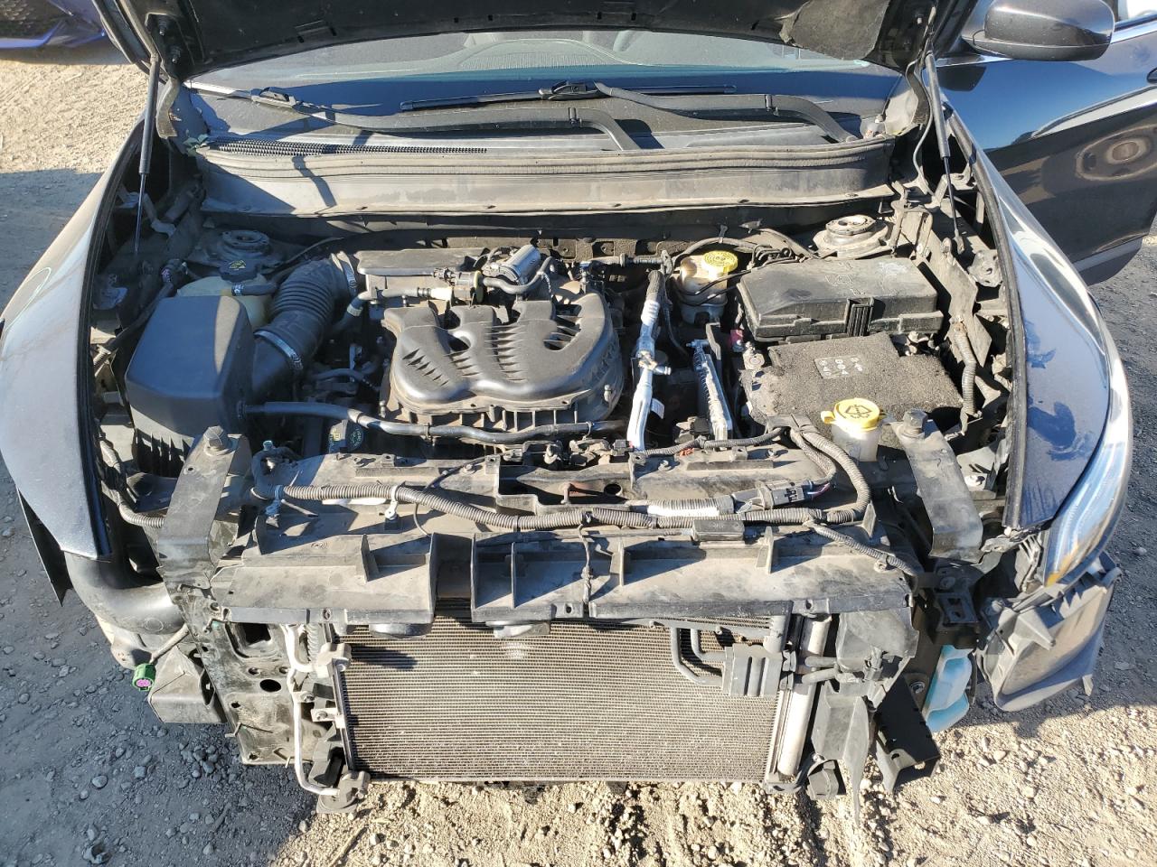 2015 Jeep Grand Cherokee - Image 12