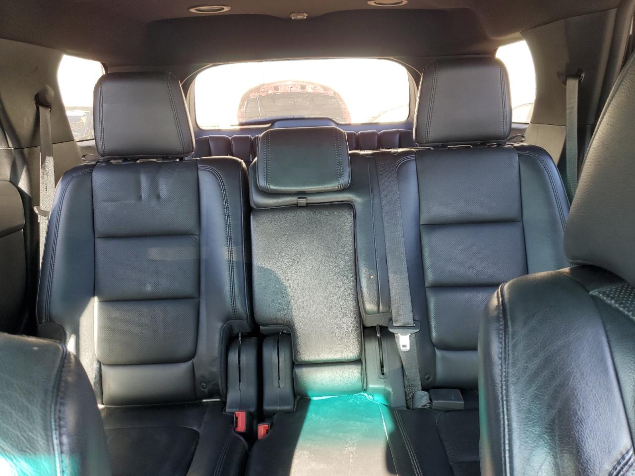2011 Ford Explorer - Image 10