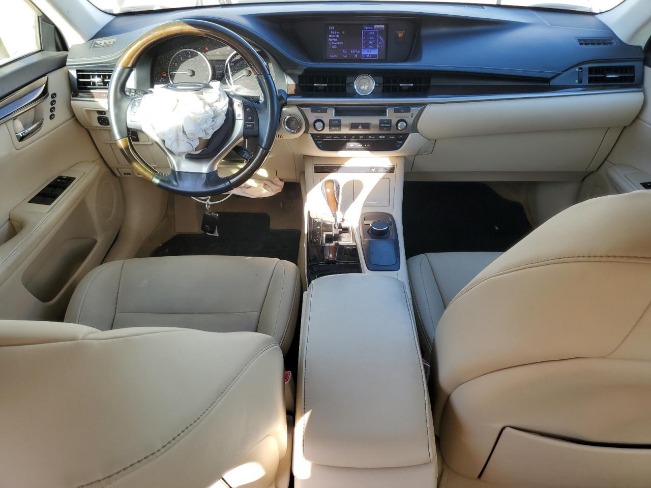 2013 Lexus ES - Image 8