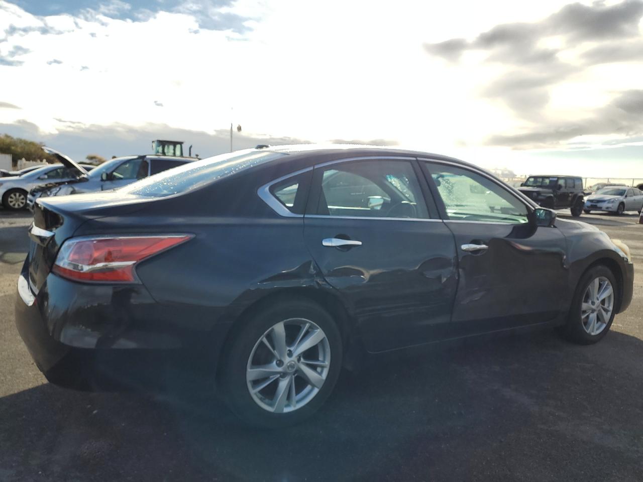 2015 Nissan Altima - Image 3