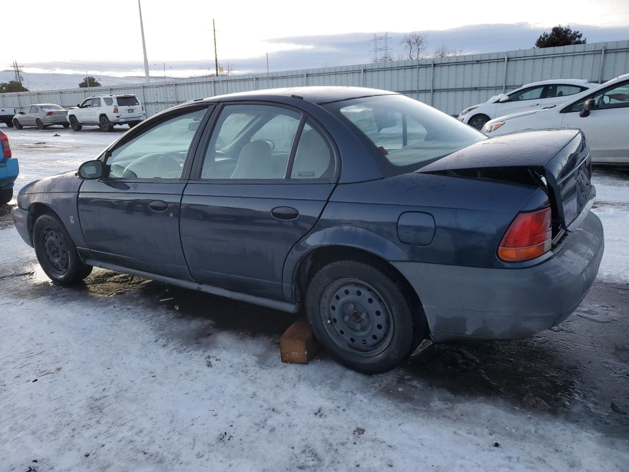 1999 Saturn SL - Image 2