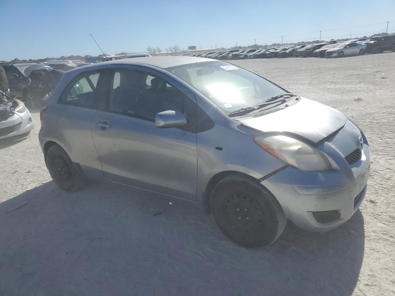 2010 Toyota Yaris - Image 4