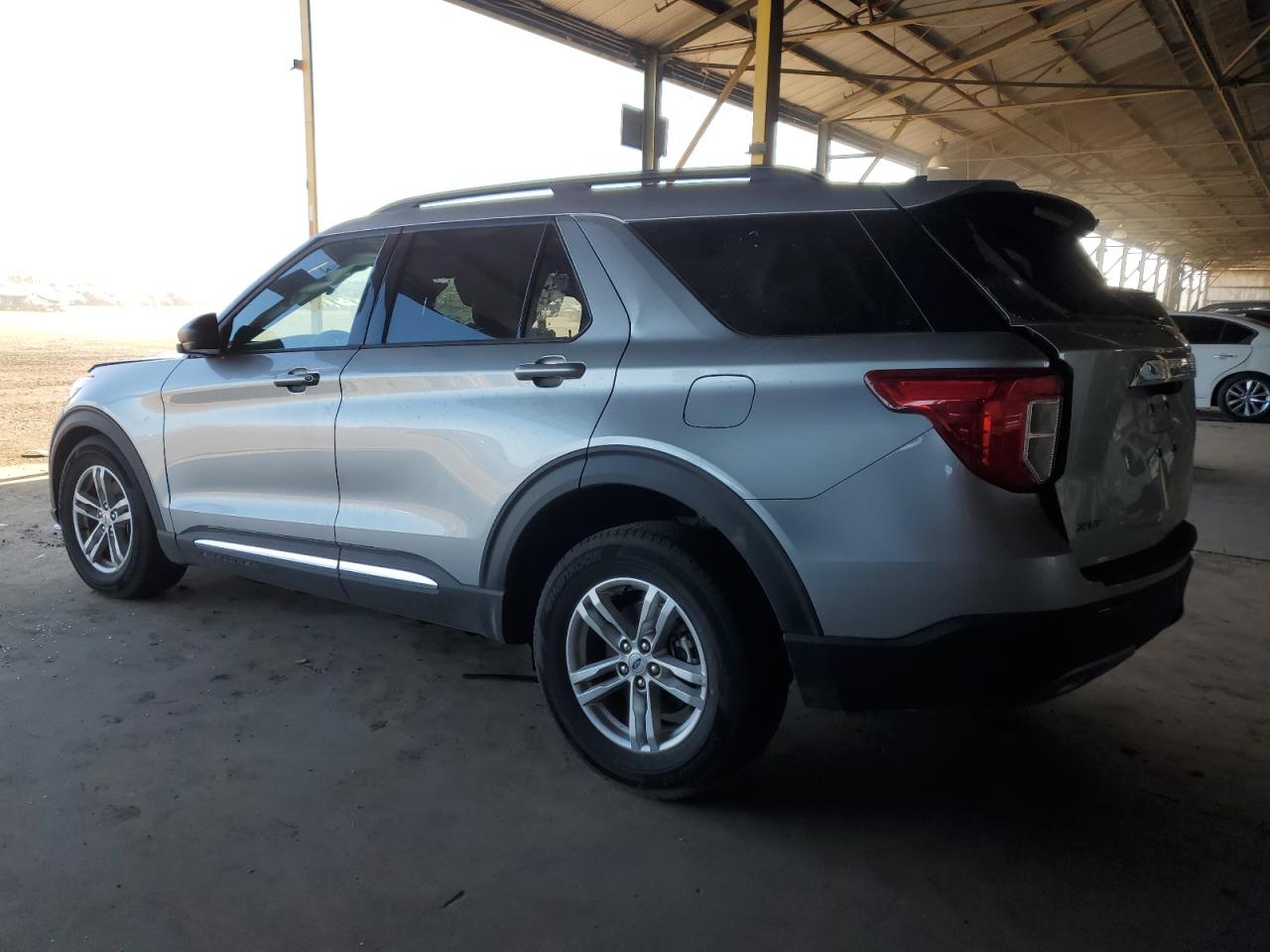 2023 Ford Explorer - Image 2