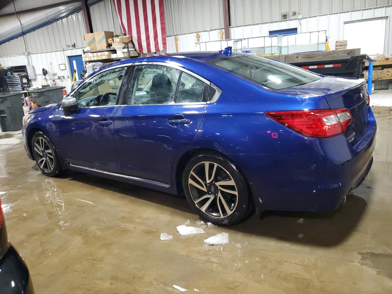 2017 Subaru Legacy - Image 2