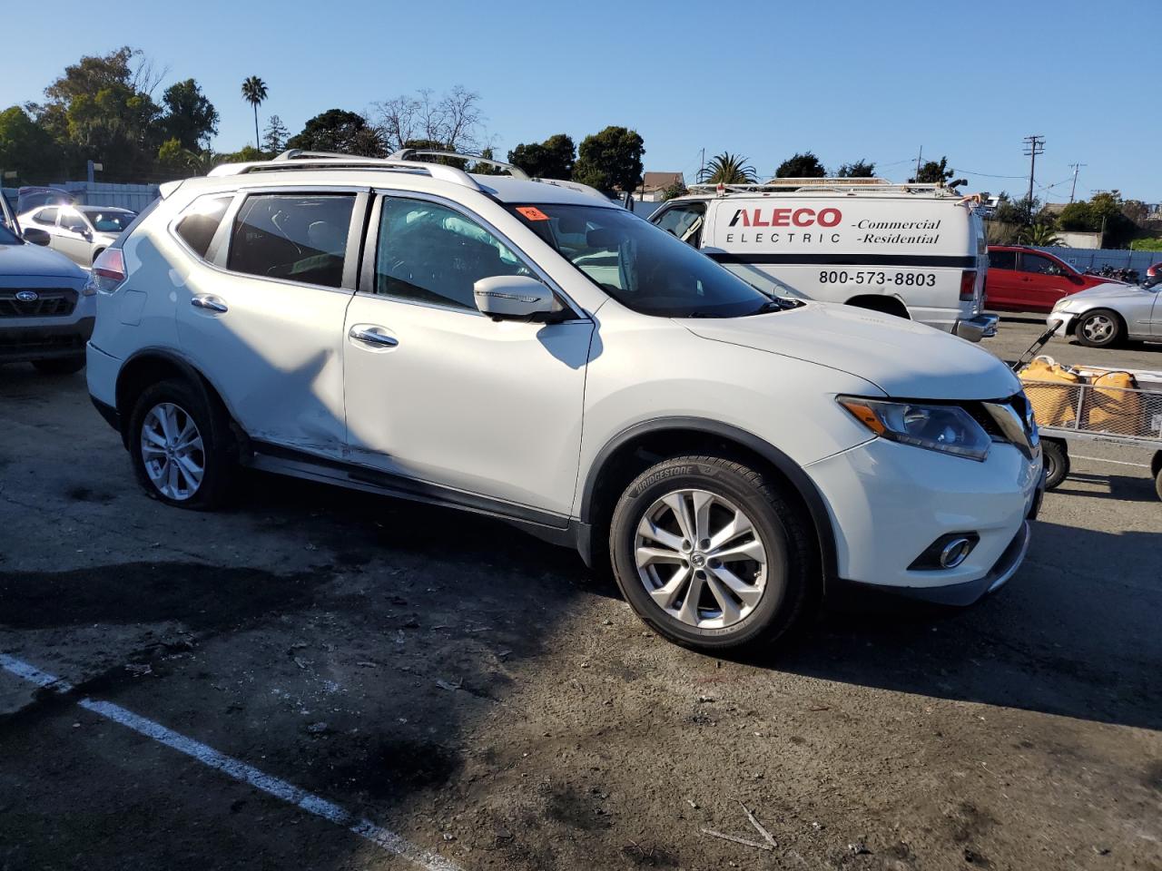 2014 Nissan Rogue - Image 4