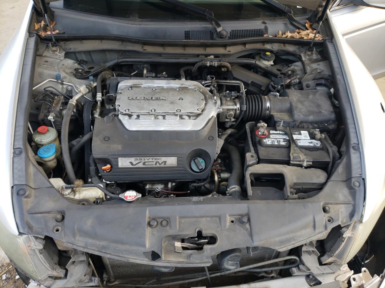 2010 Honda Accord - Image 11