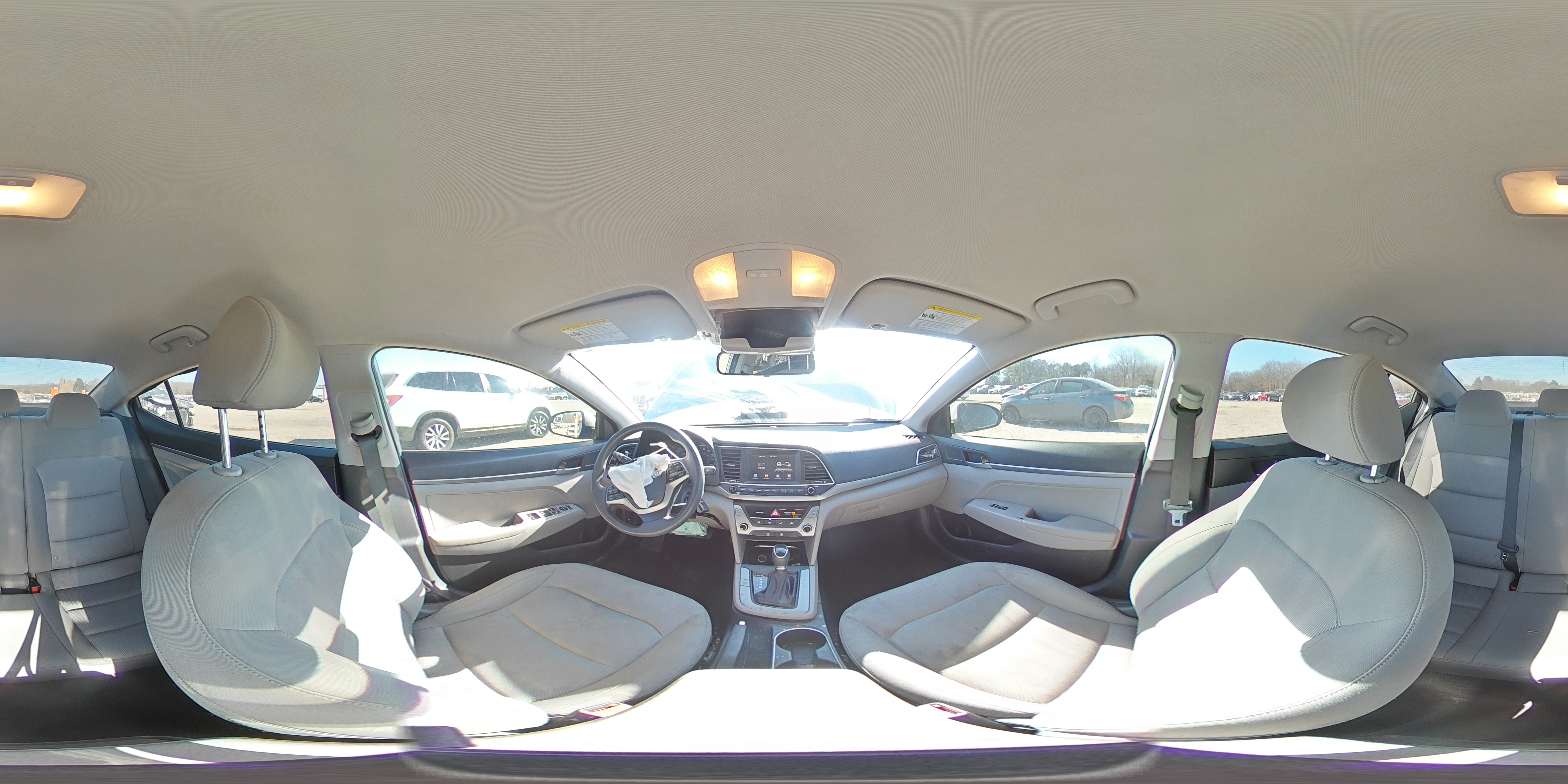 2017 Hyundai Elantra - Image 12