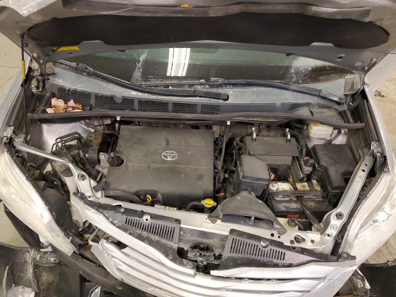 2015 Toyota Sienna - Image 12