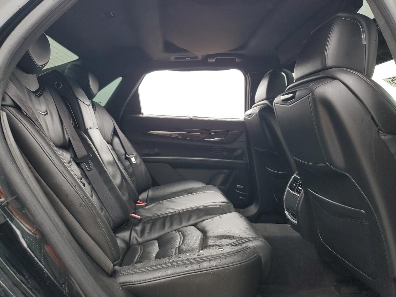 2018 Cadillac CT6 - Image 10