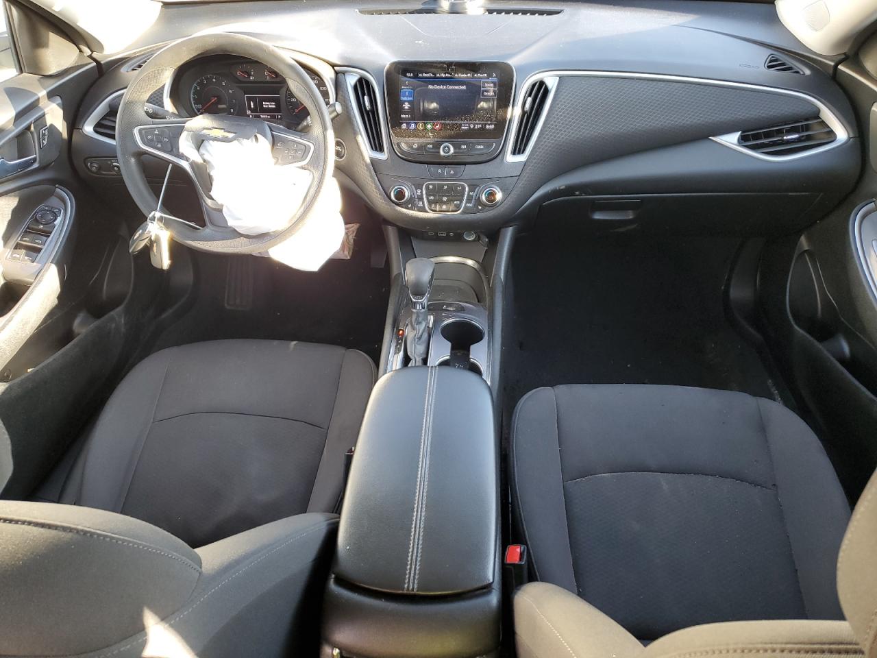 2022 Chevrolet Malibu - Image 8