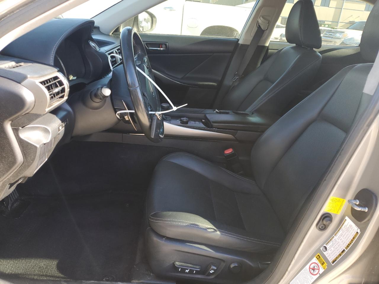 2014 Lexus IS - Image 7
