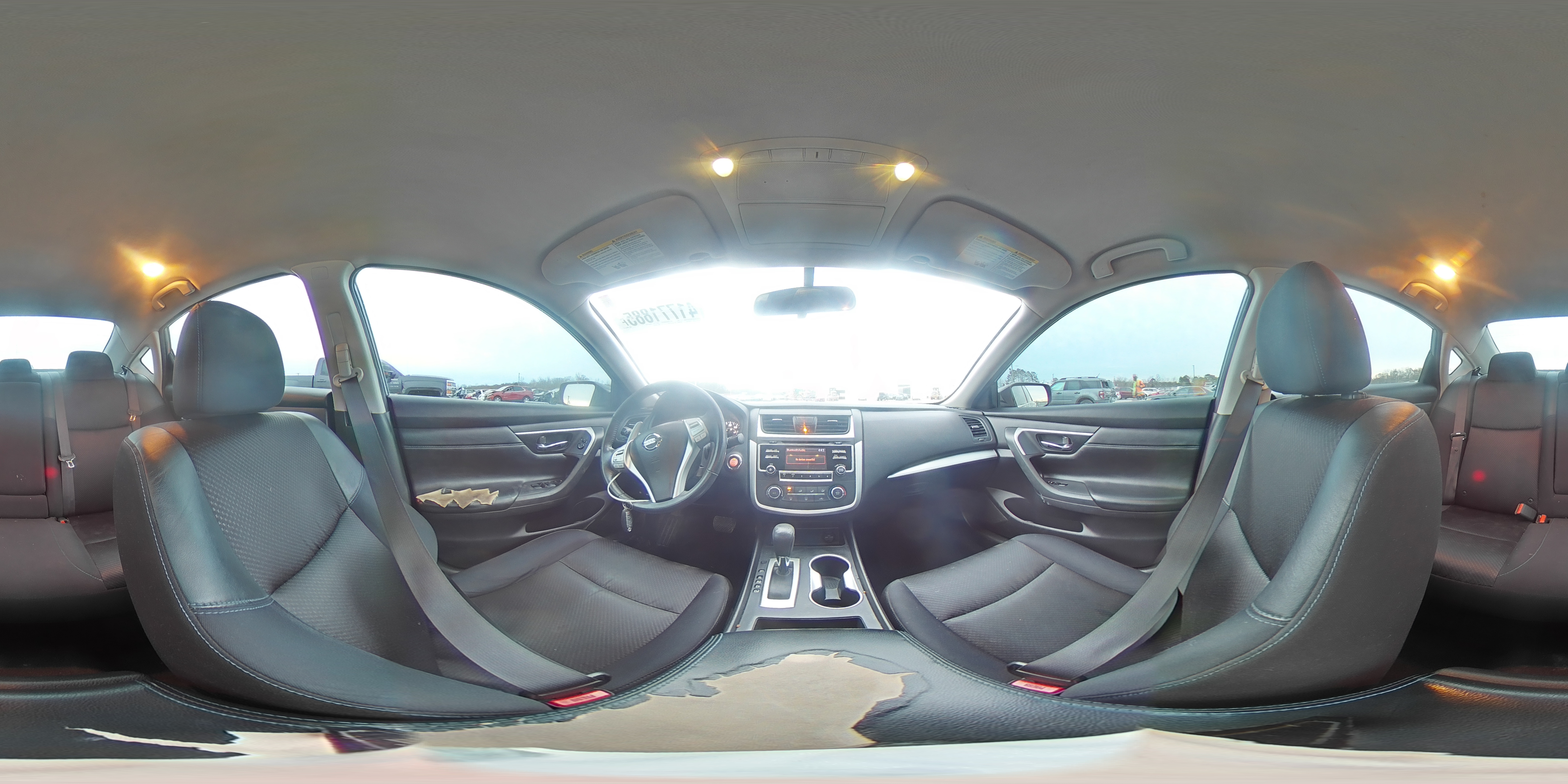 2017 Nissan Altima - Image 13