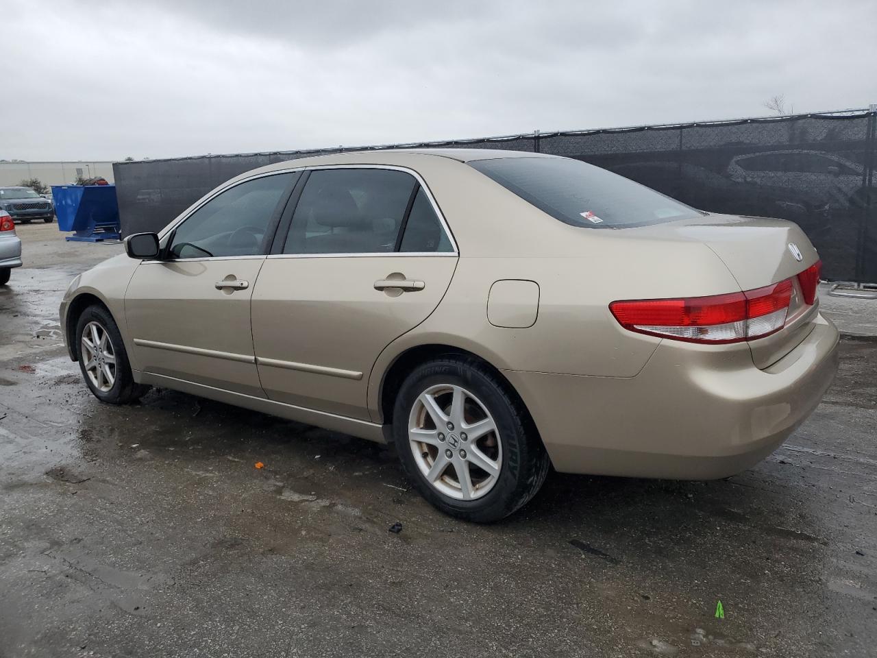 2003 Honda Accord - Image 2