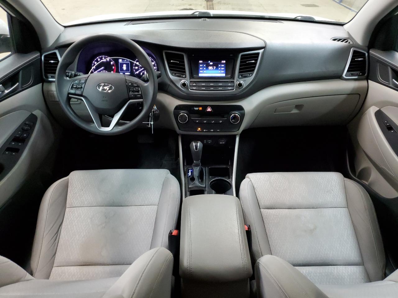2016 Hyundai Tucson - Image 8