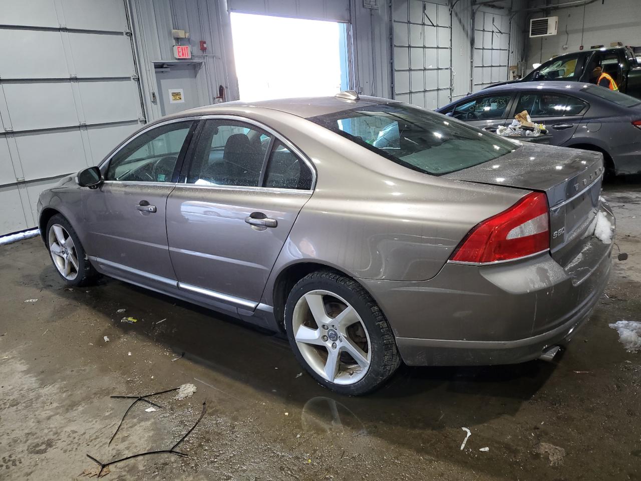 2010 Volvo S80 - Image 2