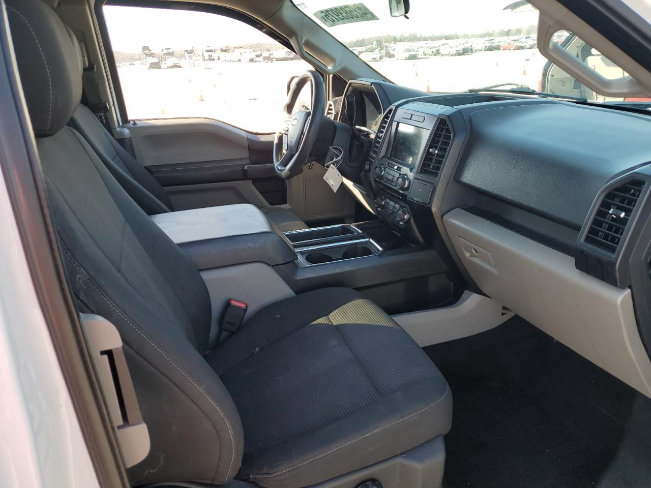 2017 Ford F-150 - Image 10
