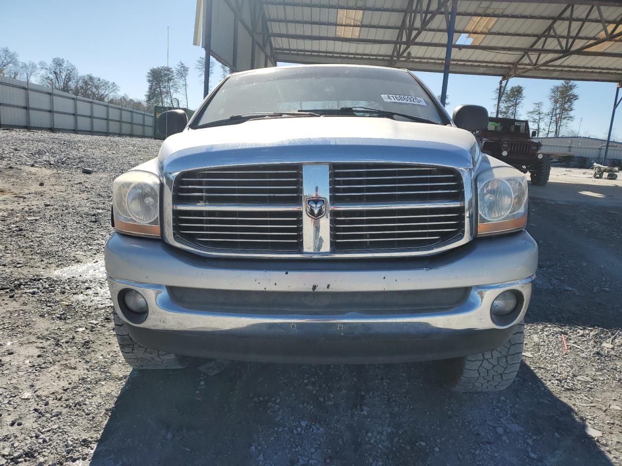 2006 Dodge RAM - Image 5