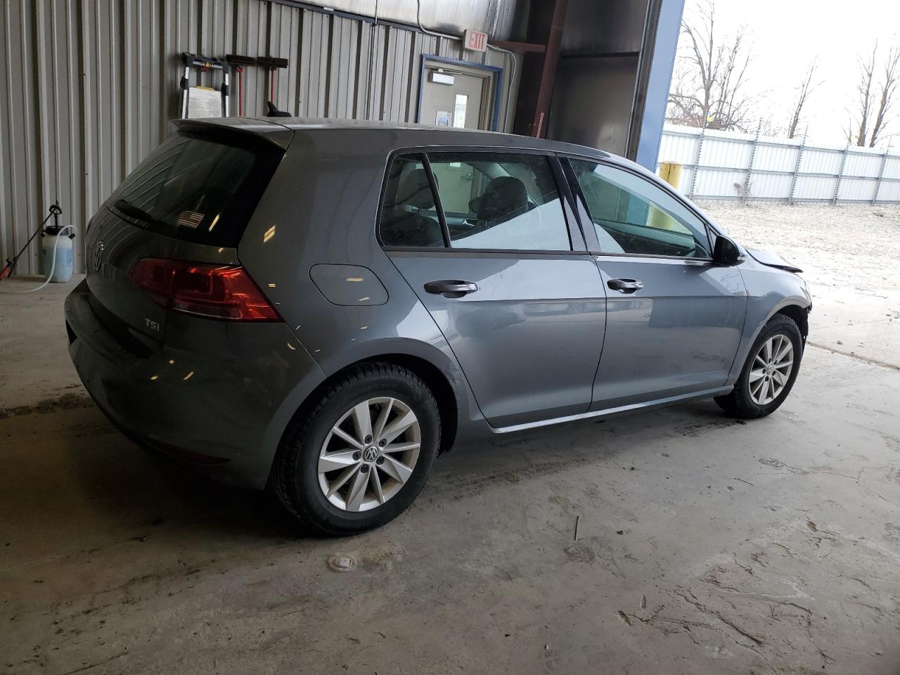 2015 Volkswagen Golf - Image 3