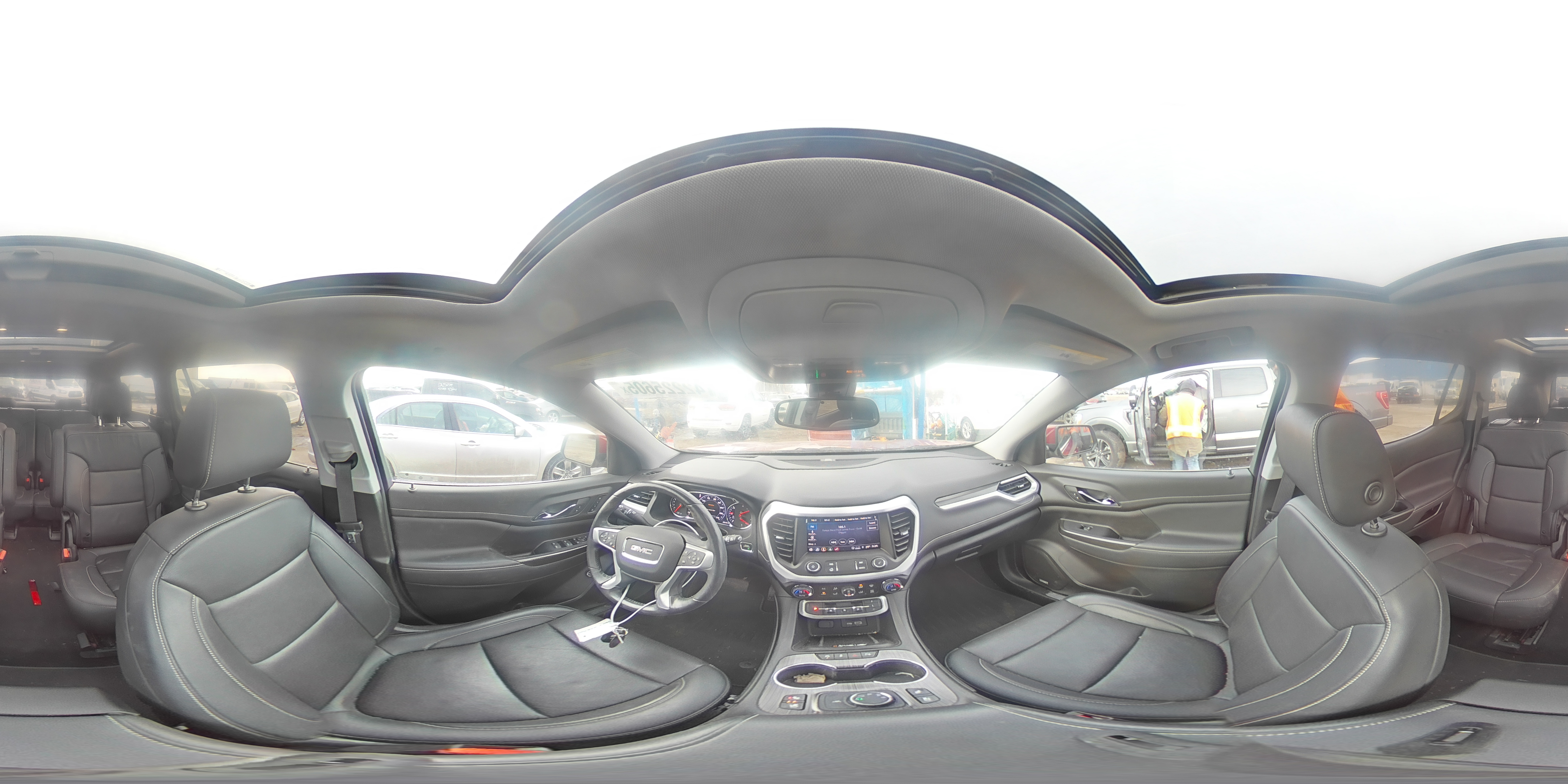 2022 GMC Acadia - Image 14