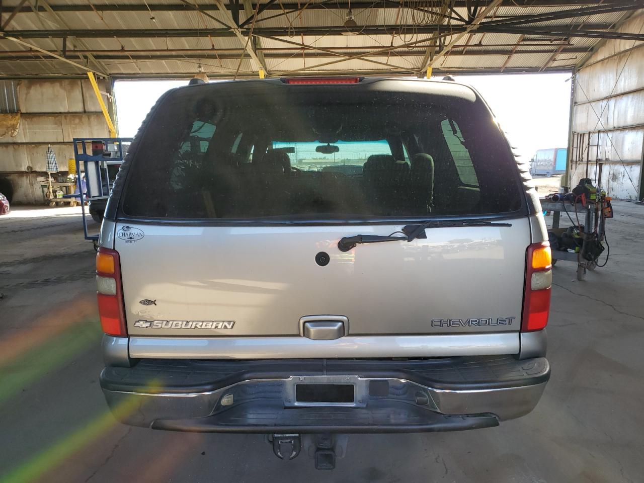 2003 Chevrolet Suburban - Image 6