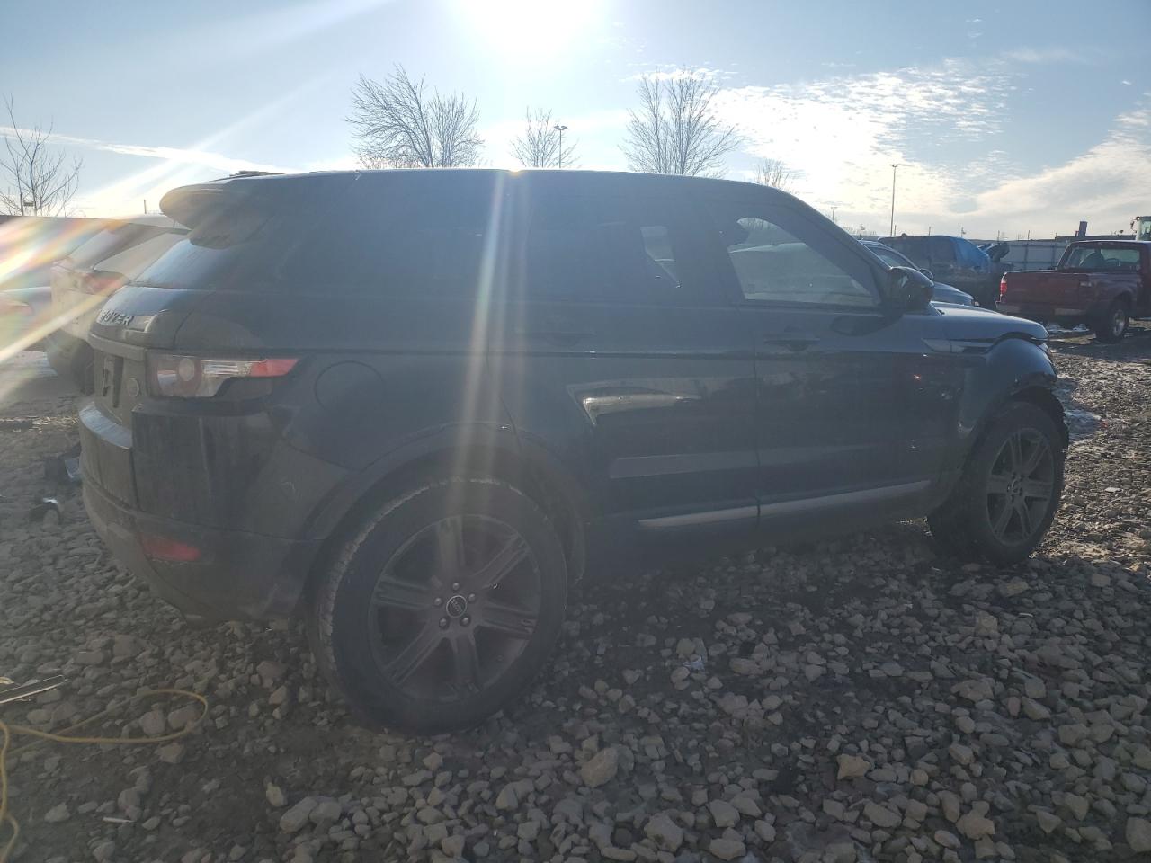 2015 Land Rover Range Rover - Image 3