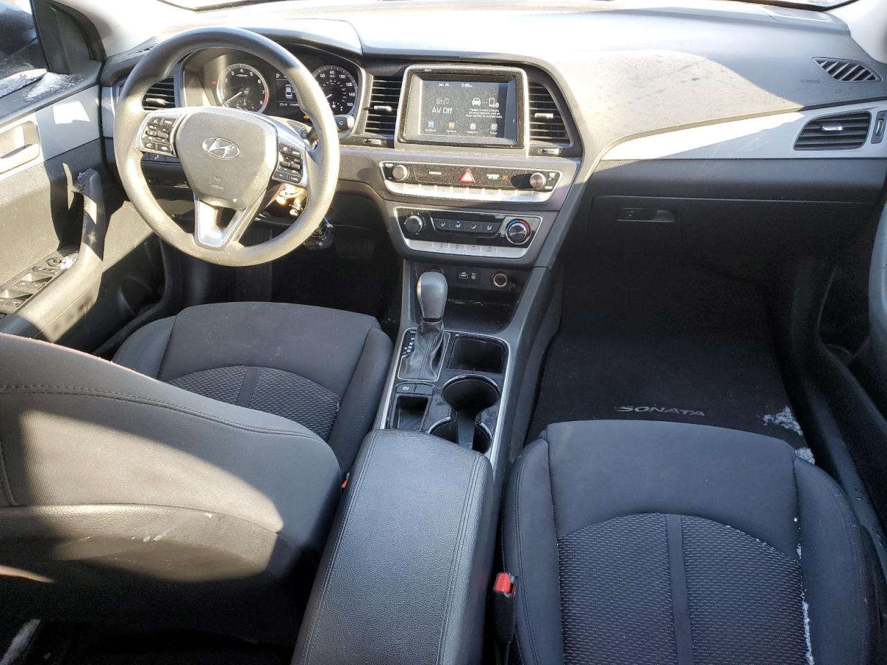 2018 Hyundai Sonata - Image 8