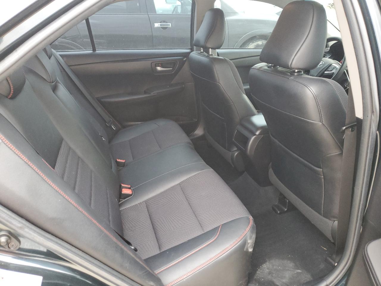 2016 Toyota Camry - Image 10