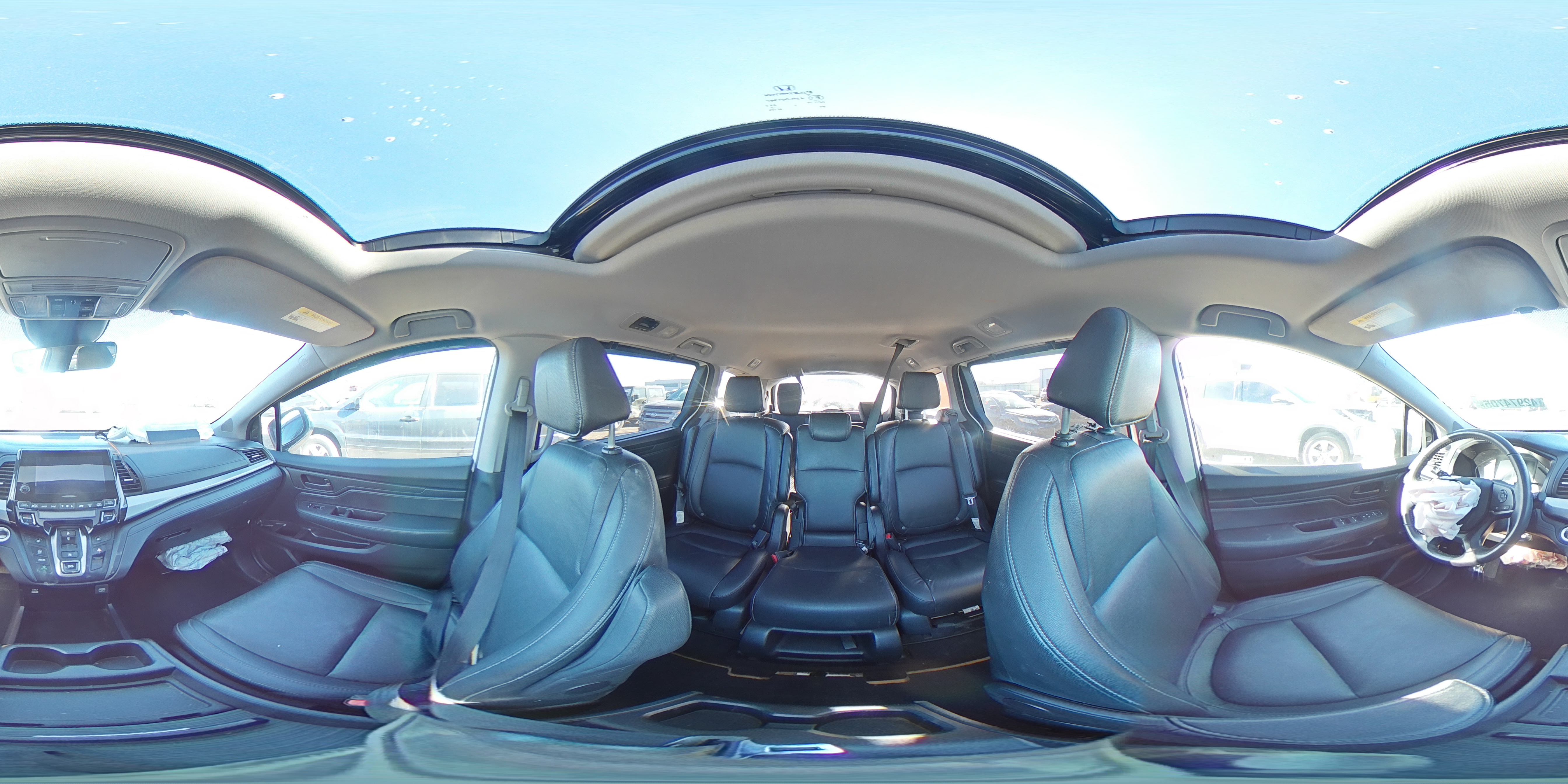 2022 Honda Odyssey - Image 14