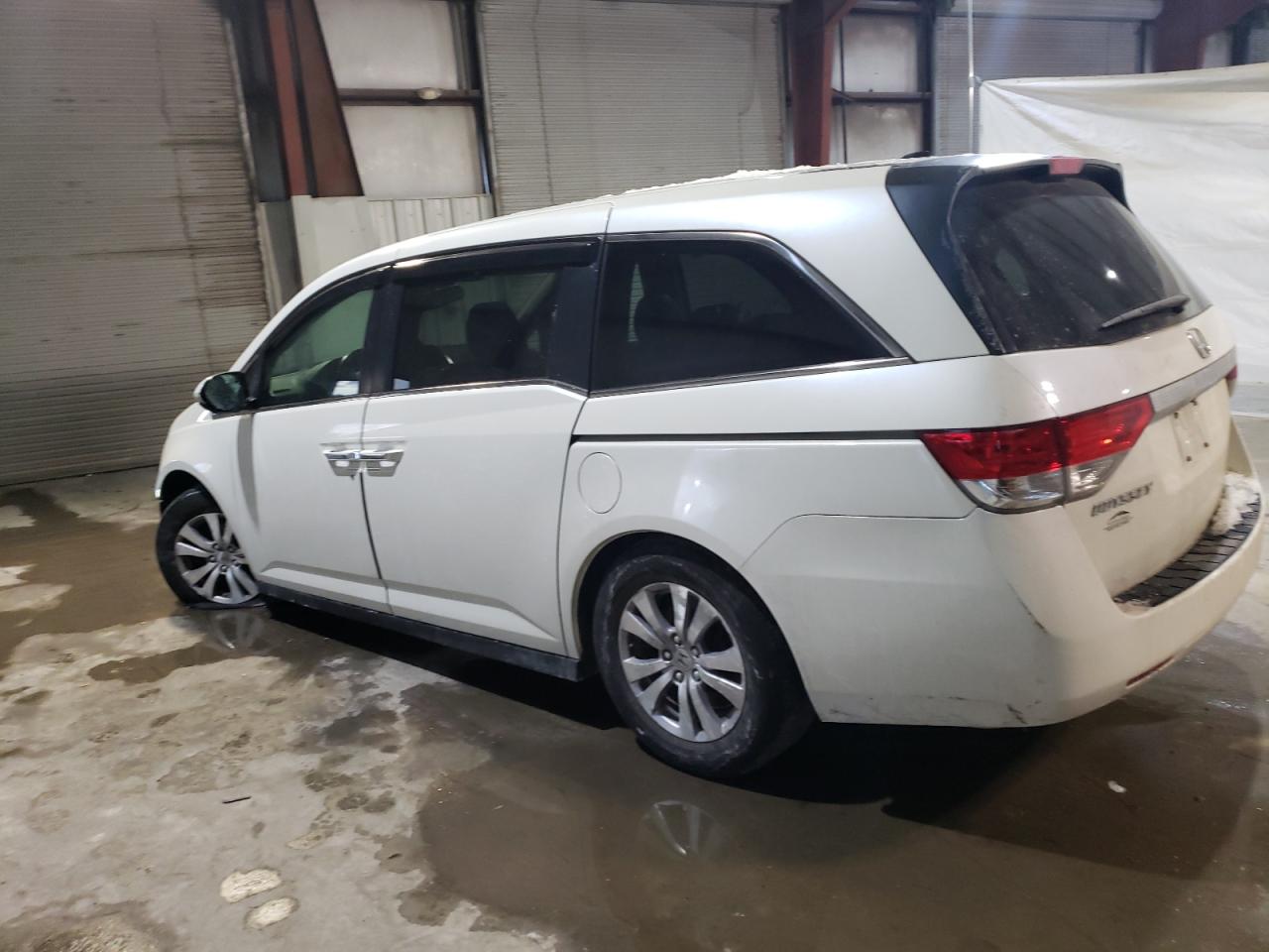 2014 Honda Odyssey - Image 2