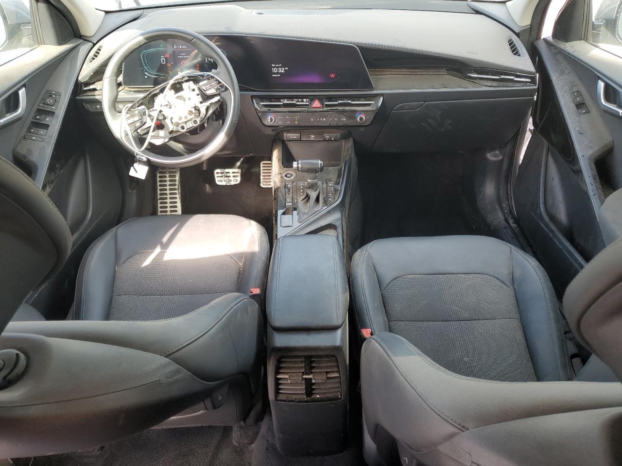 2023 Kia Niro - Image 8