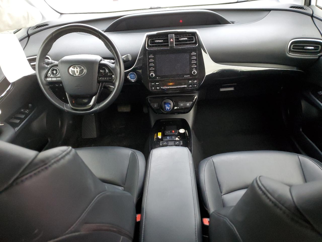 2022 Toyota Prius - Image 8