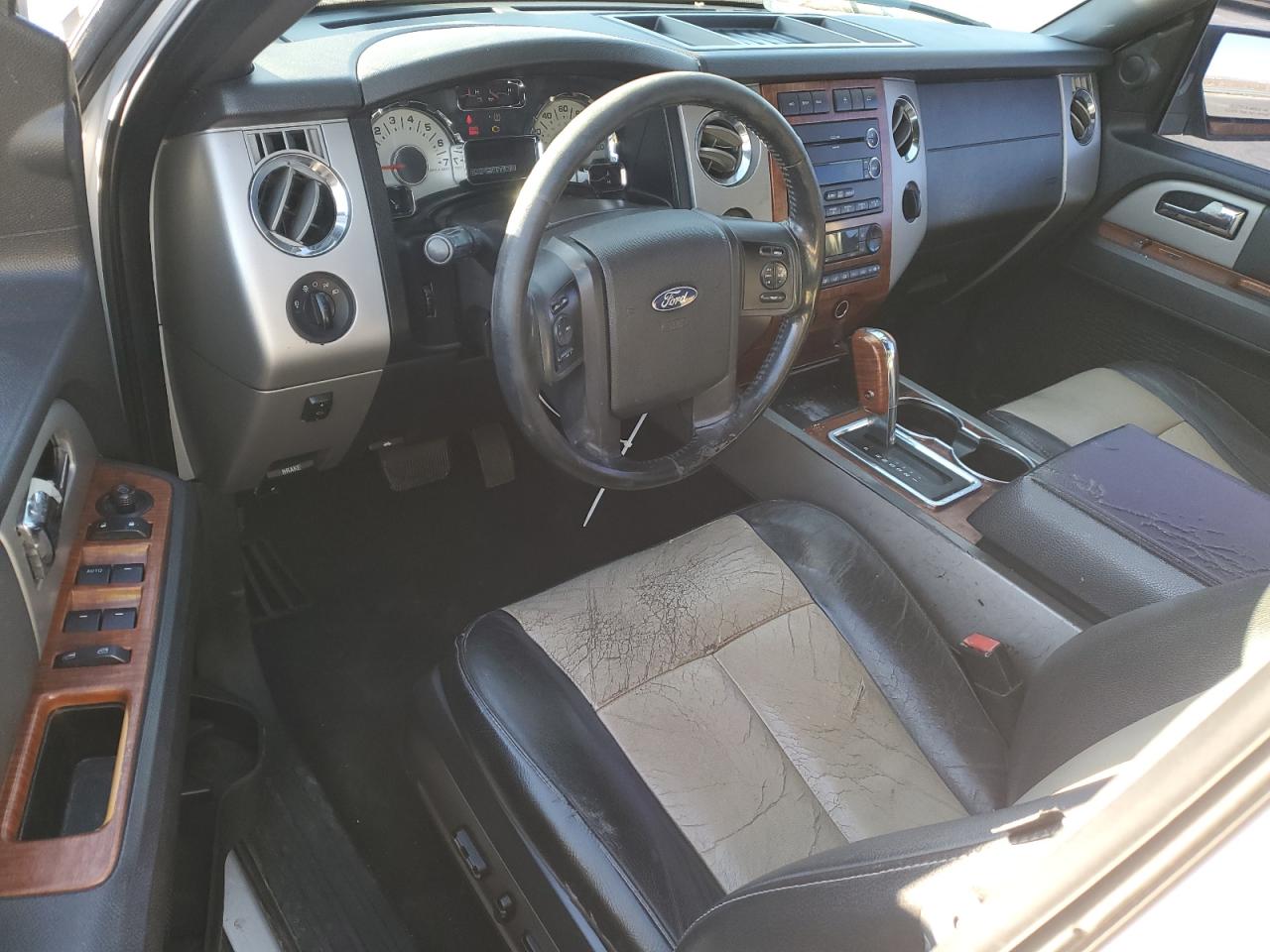 2007 Ford Expedition - Image 8