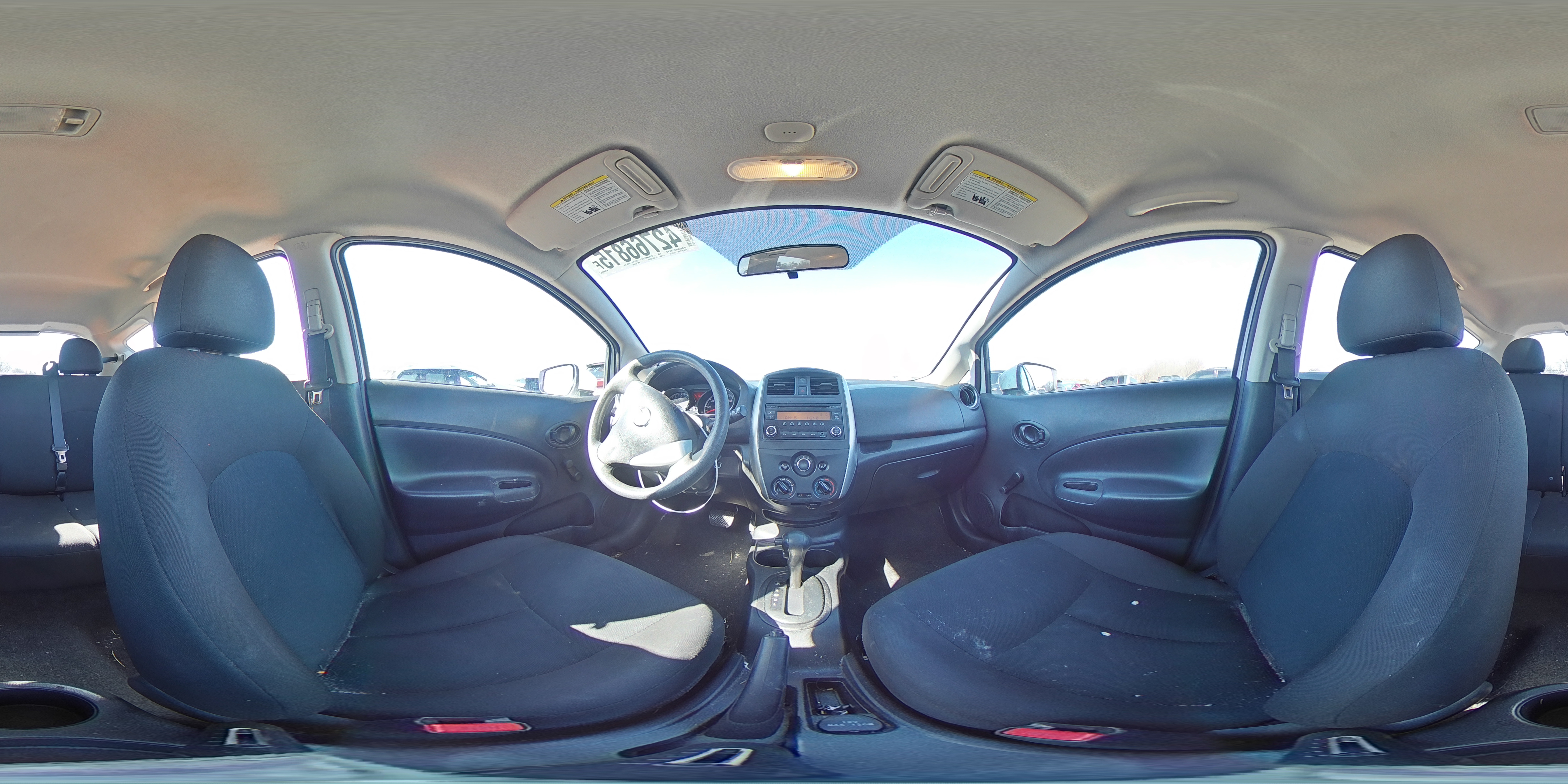2015 Nissan Versa - Image 12