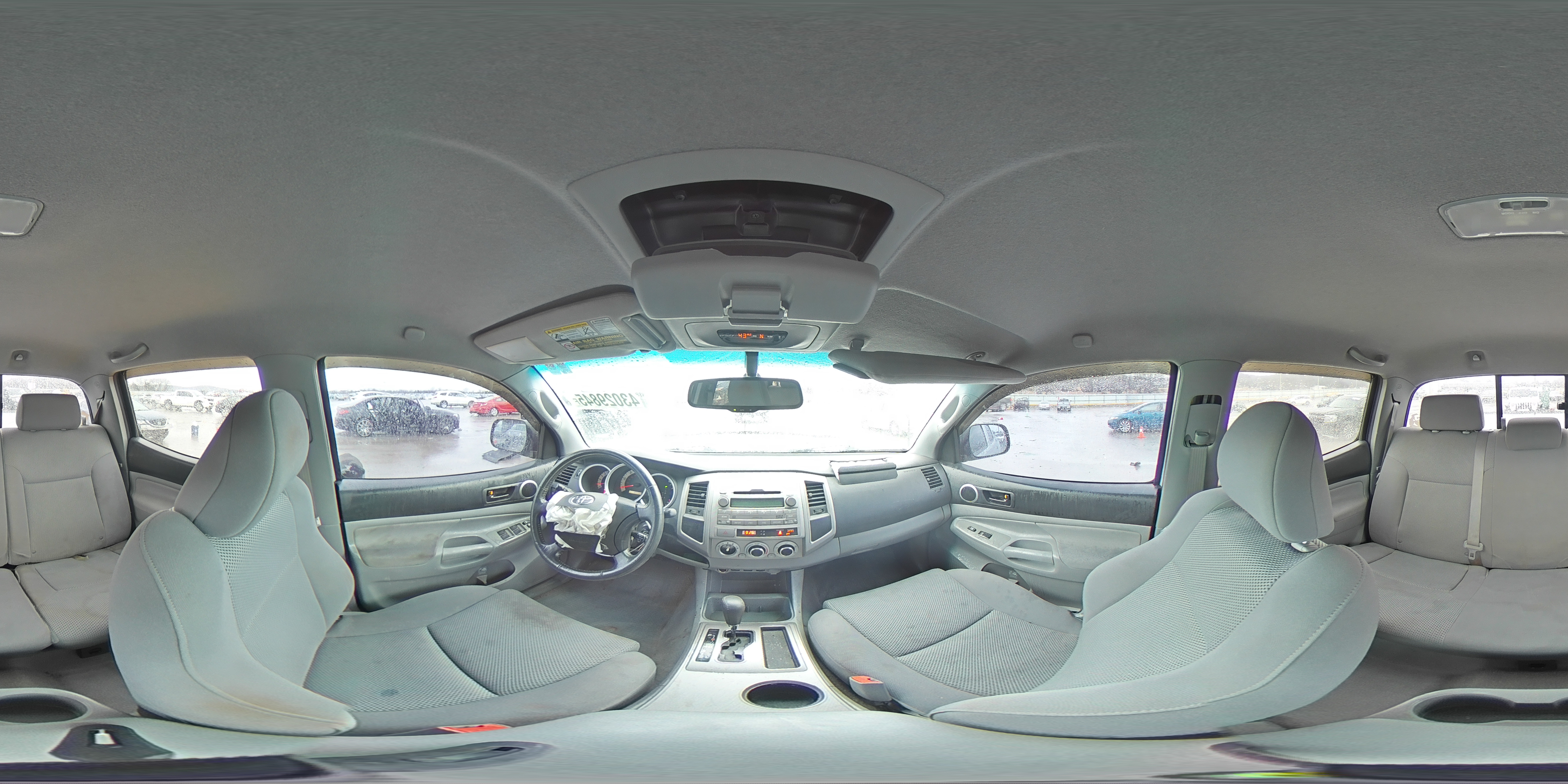 2011 Toyota Tacoma - Image 13