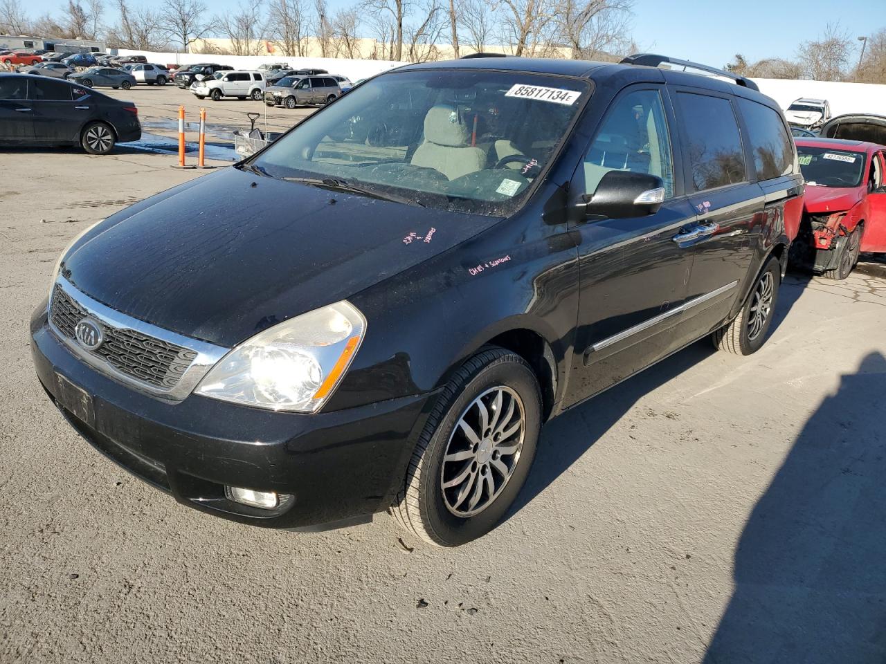 2012 Kia Sedona - Image 1