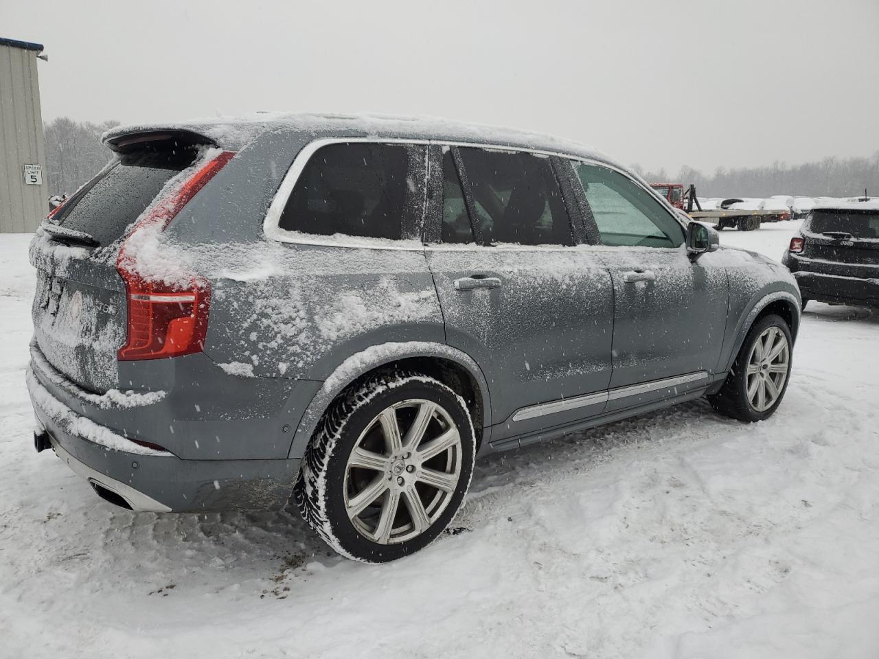 2017 Volvo XC90 - Image 3